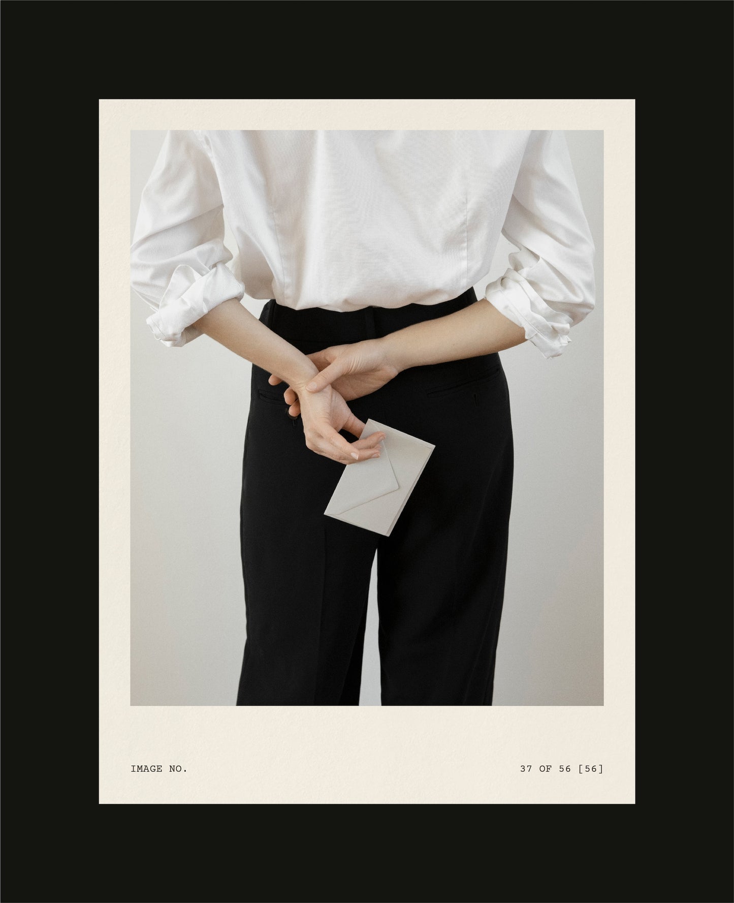 Dimanche Mockup Library